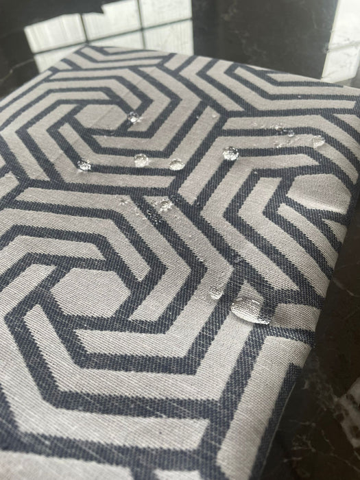 Modern Geometric Table Runner - FineFamilyGoodsPurple