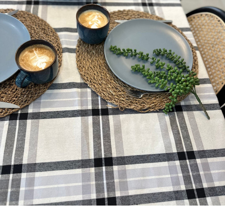 Tablecloth Scotch - Black & White - FineFamilyGoods
