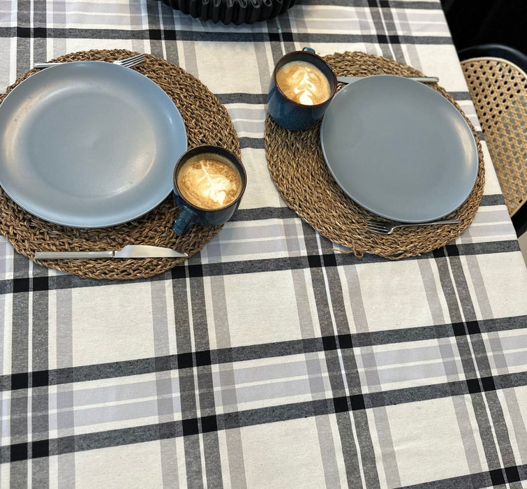 Tablecloth Scotch - Black & White - FineFamilyGoods
