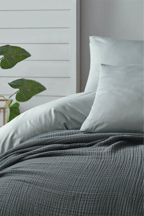 Charcoal Muslin Throw Blanket - FineFamilyGoods