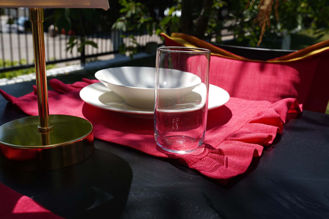 Placemat Capri with Ruffle- Fuschia - FineFamilyGoods