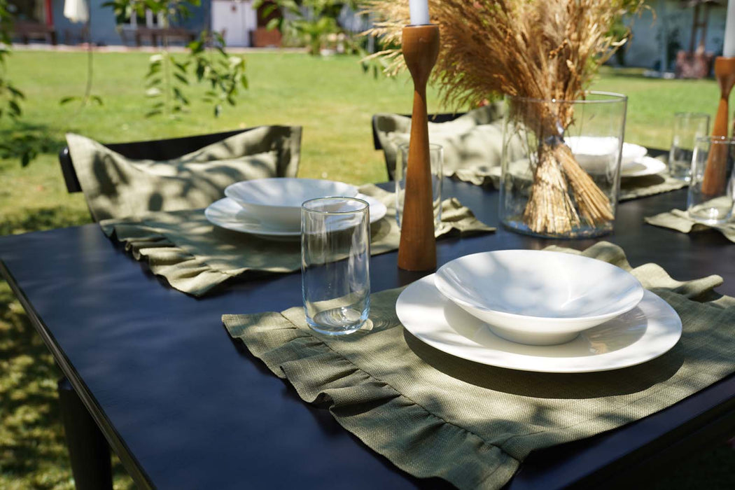 Placemat Capri with Ruffle- Olive - FineFamilyGoods