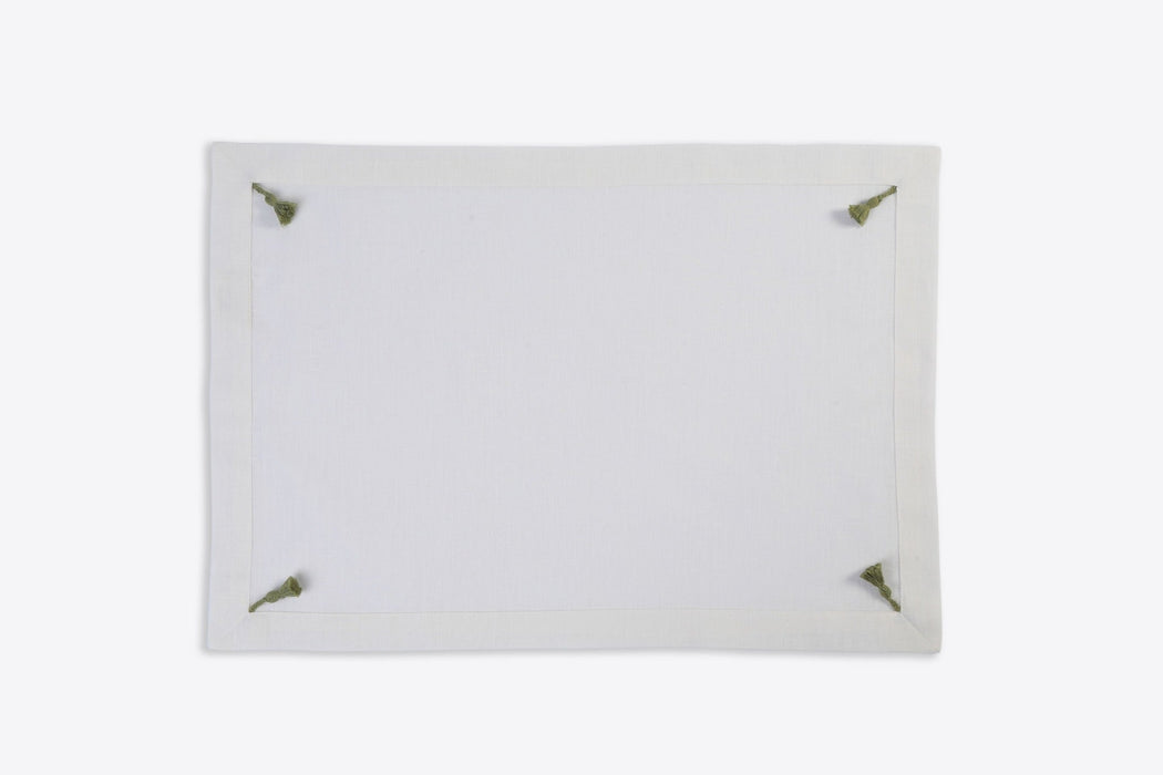 Vintage Placemat with Green Tassels - FineFamilyGoods
