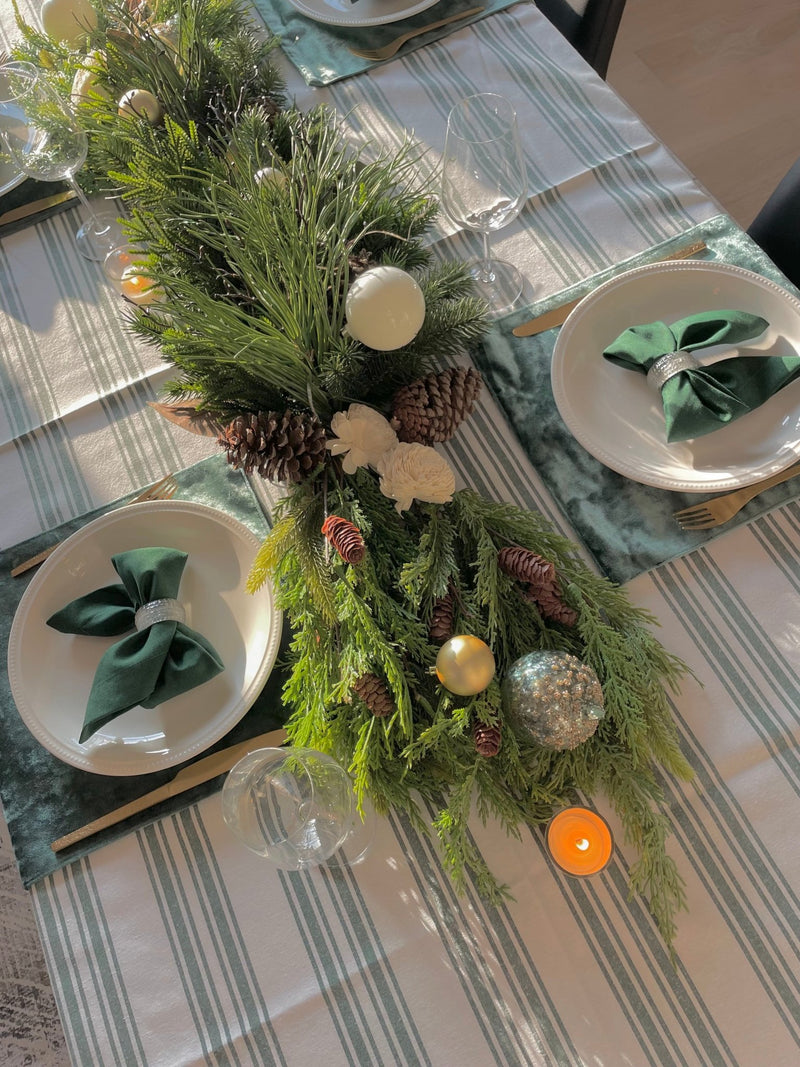Striped Table Set - Emerald Green and White - FineFamilyGoods63" x 94"