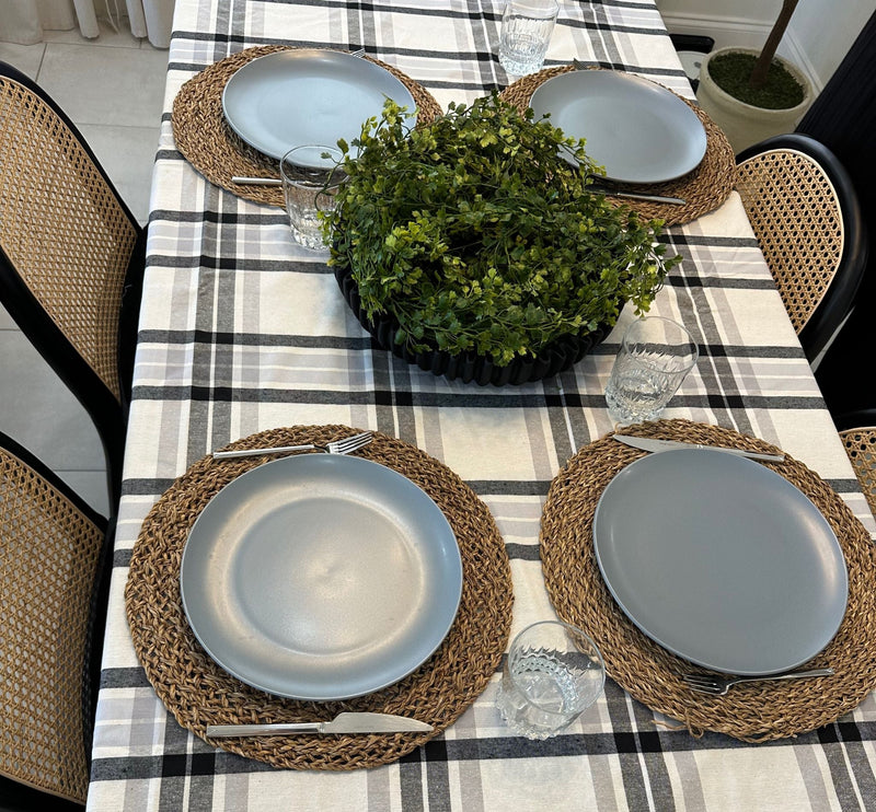 Tablecloth Scotch - Black & White - FineFamilyGoods