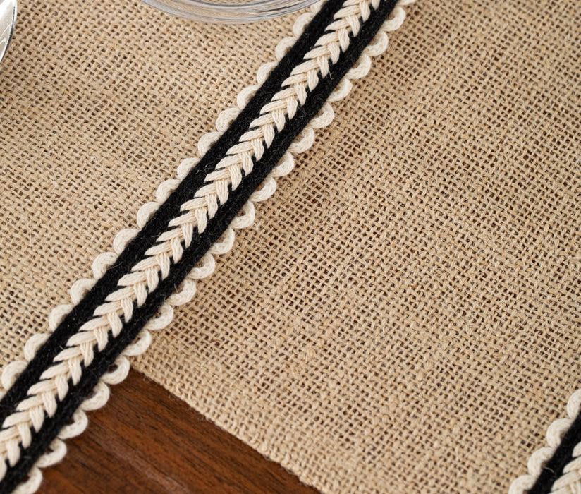 Black Braided Jute Placemat - FineFamilyGoods