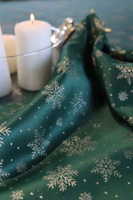 Jacquard Christmas Snowfall Tablecloth- Green & Gold - FineFamilyGoods59"x 94"