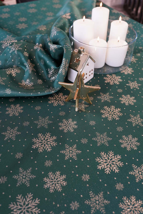 Jacquard Christmas Snowfall Tablecloth- Green & Gold - FineFamilyGoods59"x 94"