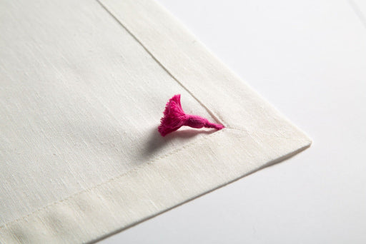 Vintage Placemat with Magenta Tassels - FineFamilyGoods